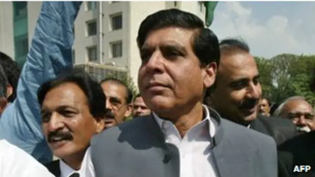 این آر او پر عملدرآمد کے مقدمے میں وزیر اعظم وزارتِ قانون اور کابینہ کی مشاورت سے فیصلہ کرنا چاہتے ہیں: اٹارنی جنرل