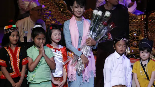 ကလေးငယ်တွေနဲ့ အတူ အမှတ်တရ။