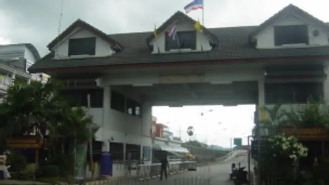 ပြီးခဲ့တဲ့ ရက်ပိုင်းက မဲဆောက် မြဝတီ ချစ်ကြည်ရေး တံတားနားမှာ ချိန်ကိုက်ဗုံး တလုံး ရှာတွေ့ခဲ့