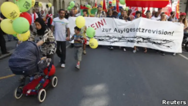 Migrantes protestam na Suíça