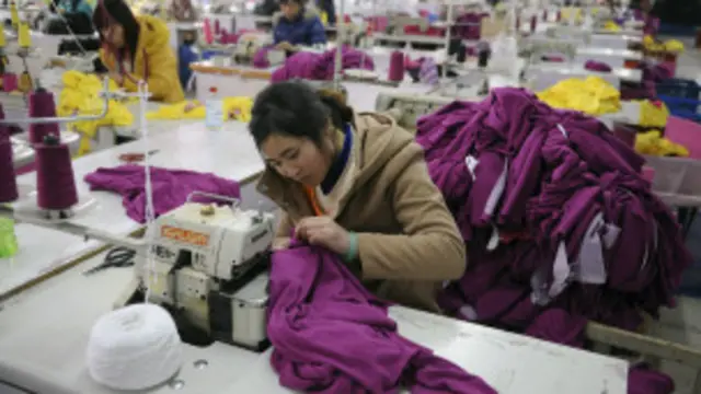 中国的经济增长降到三年最低