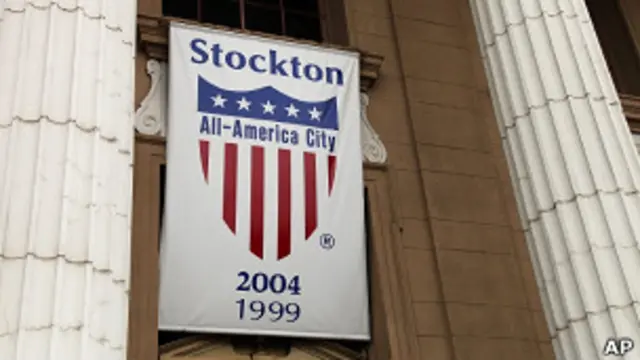 El estallido de la burbuja inmobiliaria dejó a ciudades enteras como Stockton, en Estados Unidos, al borde de la quiebra.