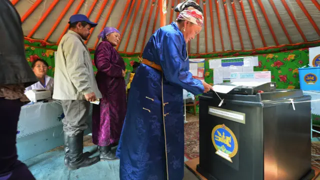 Pemilu di Mongolia