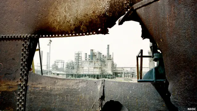 İran'ın artık günde 300 bin varil petrol ihraç edebilmesi söz konusu. Bu da petrol fiyatlarını daha da düşürecek.