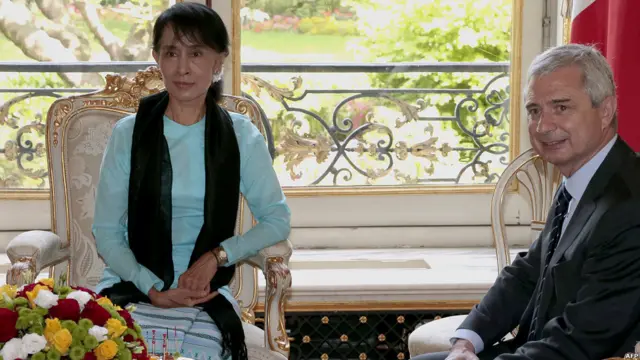 Aung San Suu Kyi in Paris