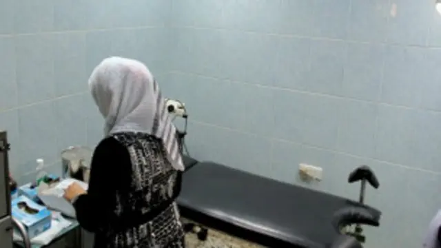 د بغداد په طبي عدلي انستيتيوت کې، هره ورځ گڼې داسې ازموينې ترسره کيږي چې په کې د ښځې پېغلتوب څرگندوي.