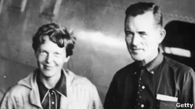 Amelia Earhart y Fred Noonan