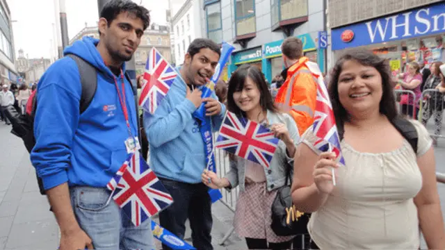 等待奥运圣火的到来