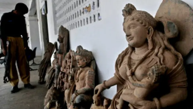 ان مجسموں اور مورتیوں میں بدھ مذہب کے بانی مہاتما بدھ کی پیدائش، وفات اور ان کے قریبی رشتے داروں کی عکاسی کی گئی ہے