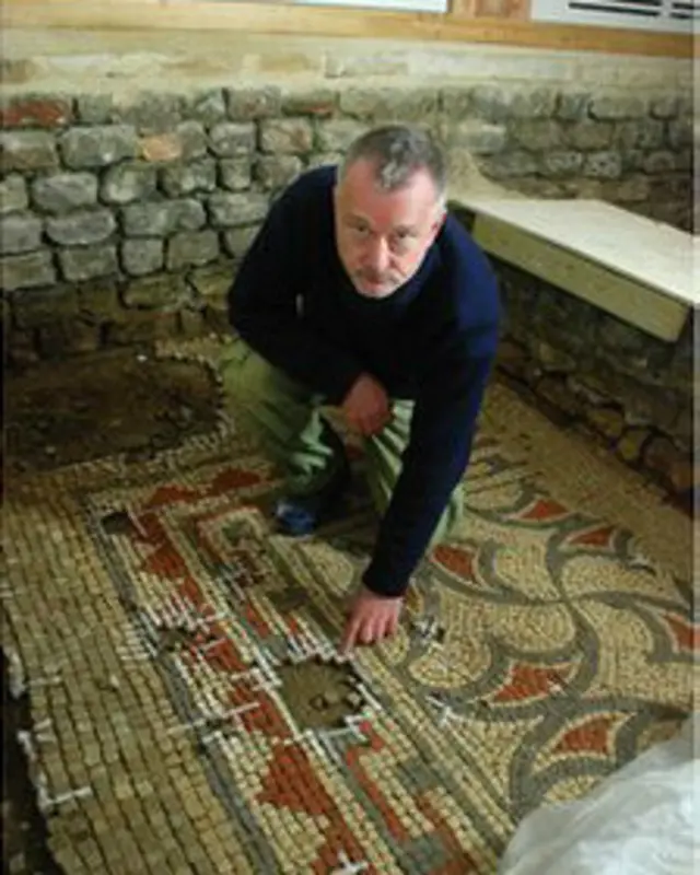 Penggalian ini dilakukan secara bertahap dan memakan biaya sekitar Rp43 miliar.