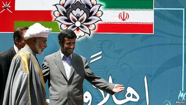 اولین سفر رسمی دوجانبه سلطان قابوس پادشاه عمان بعد از انقلاب ایران همزمان با اعتراضات پس از انتخابات بود