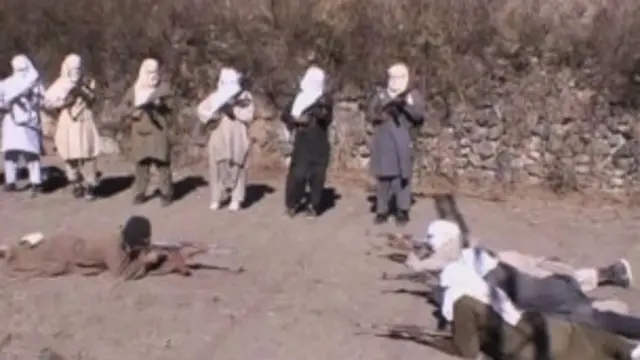 Қўлга олинган шахс Покистоннинг Вазиристон минтақасида Ўзбекистон Исломий Ҳаракати сафида жанговор тайёргарликдан ўтгани даъво қилинади