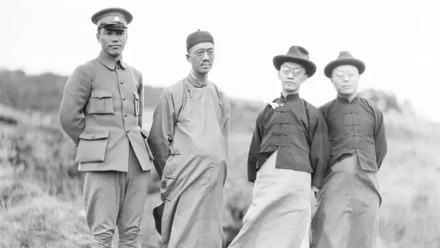 Чан Кайши с соратниками