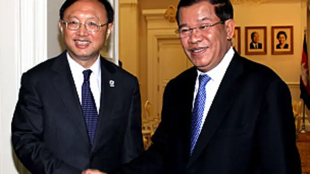 Hun Sen tiếp Dương Khiết Trì