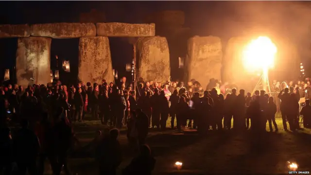 Очікується, що подивитися на цю подію до Вілтшира дні приїдуть понад 15 000 глядачів.