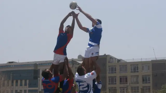 د افغانستان د رګبی د فدراسیون مشر ښاغلی محمد منصور وايي چې “موږافغانان ډیر پیاوړتیاوې لرو خو د تجربو او تخنیک نشتوالی زموږ د ناکامۍ دوه لوی علتونه دي”.