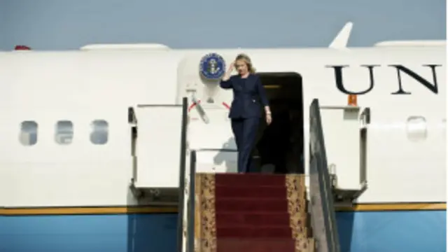 ඇමෙරිකානු රාජ්‍ය ලේකම් හිලරි ක්ලින්ටන්