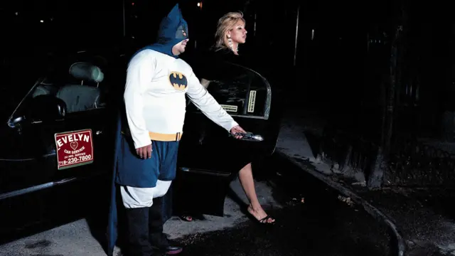 Federico Martínez vestido de Batman (Foto Dulce Pinzón)