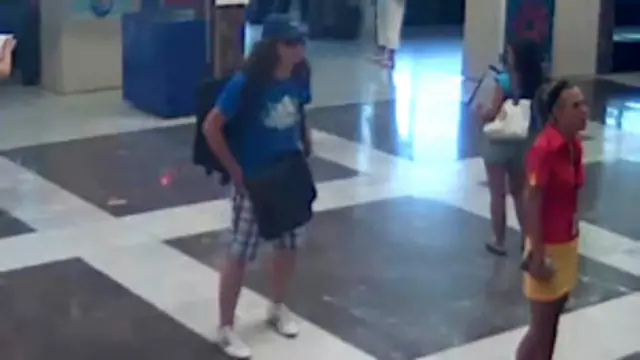 صورة من كاميرا المراقبة لمفجر مفترض