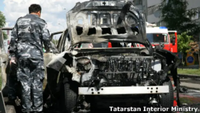 Автомобиль Илдуса Файзова после взрыва