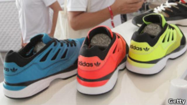 Adidas y Nike contra el calzado deportivo pirata BBC News Mundo