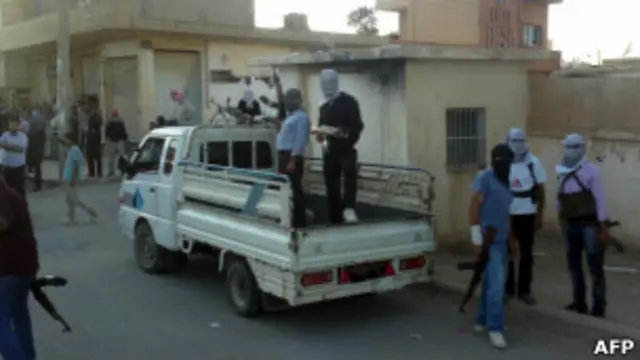 تر اوسه کومې ډلې د دغو کسانو د تښتولو مسؤولیت نه دی منلی.