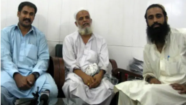 زندانیان افغان می‌گویند پول ندارند که وکیل بگیرند و اعضای خانواده‌هایشان هم به دلیل نداشتن ویزا نمی‌توانند به دیدارشان بیایند