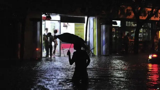 Neste domingo, o céu abriupixbet criar contaPequim, mas há mais previsãopixbet criar contachuva no Noroeste e no Sudoeste do país. 