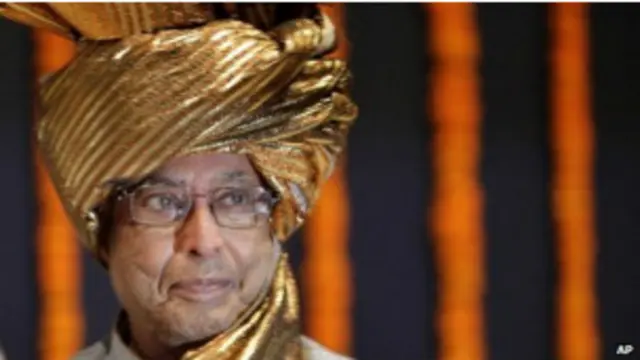 آقای مکرجی برای ۵ سال در این سمت خواهد بود