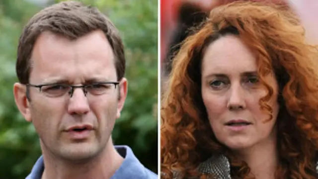 یہ دونوں مختلف ادوار میں اخبار نیوز انٹرنیشنل کے مدیر رہ چکے ہیں