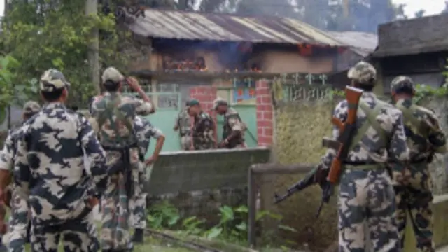 فوجی گشت کے باوجود تشدد کے واقعات پوری طرح نہیں رکے ہیں