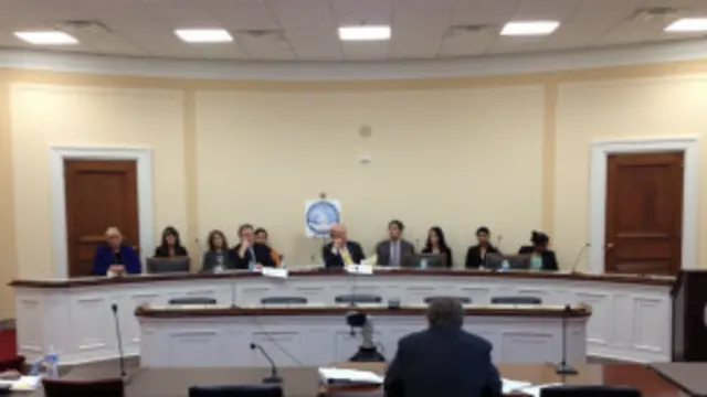 နိုင်ငံရေး အကျဉ်းသားတွေ ဆက်ရှိနေပြီး၊ မြောက်ကိုရီးယား နဲ့လည်း ဆက်ဆံမှု ရှိ နေတာ ကြောင့် ပိတ်ဆို့မှု သက်တမ်း ထပ်တိုး 