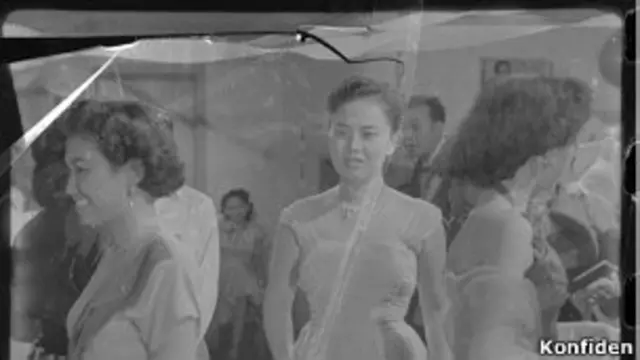 Potongan film 'Lewat Djam Malam' sebelum direstorasi.