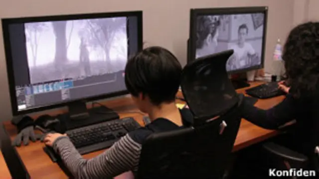 Proses digital digunakan untuk menyingkirkan efek jamur, kotoran, atau goresan.