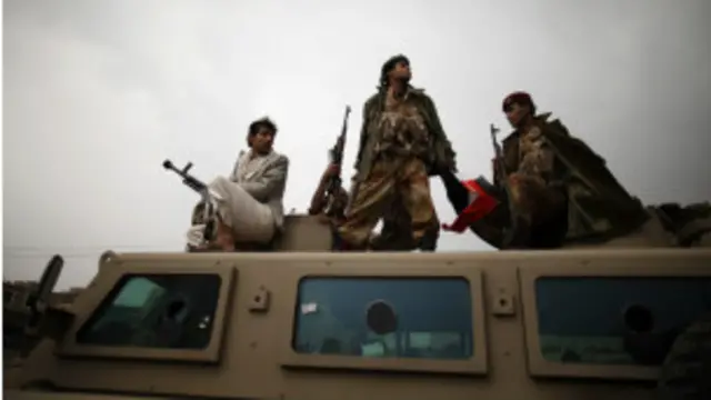 حکام اکثر ان واقعات کی ذمہ داری القاعدہ سے منسلک قبائلی اور مسلح گروہوں پر عائد کرتے ہیں