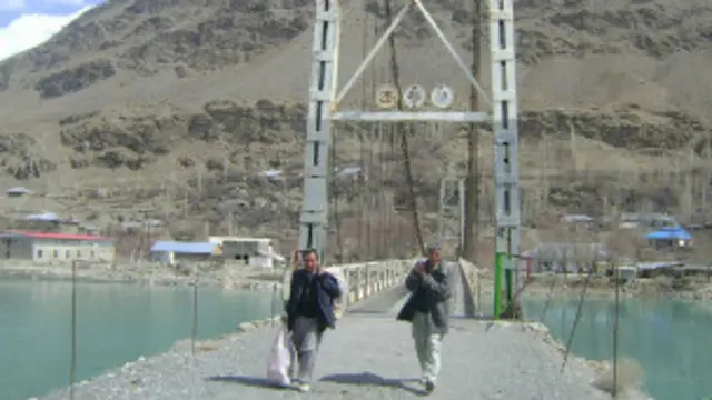 ښاغلي رحمان ددې چارو د مخنيوي لپاره د دواړو هېوادونو تر منځ د څارگرو بنسټونو د معلوماتو شريکولو غوښتنه کړې ده.