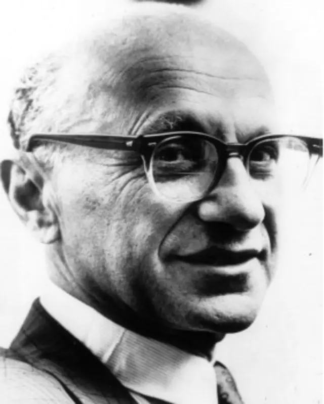 Milton Friedman nació el 31 de julio de 1912. 