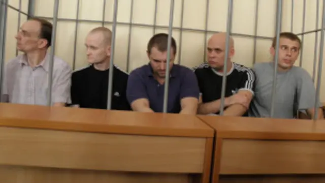 Обвинувачувані у вбивстві у "ПриватБанку" під час засідання суду