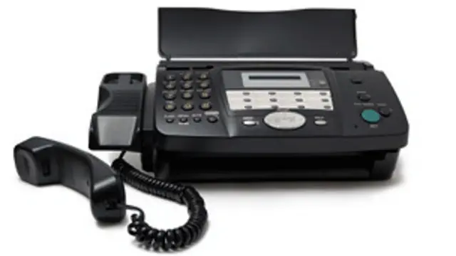 El fax es una herramienta muy utilizada en Japón.