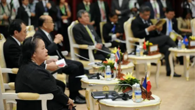 Thứ trưởng Ngoại giao Philippines Erlinda Basilio