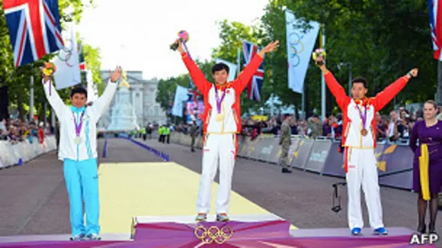 Erick Barrondo, Chen Ding y Wang Zhen