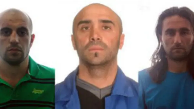 احتجز الروسيان والتركي للاشتباه في ضلوعهم في مؤامرة للقاعدة.