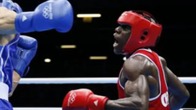 لاپتہ ہونے والے کھلاڑیوں میں باکسر سرگے امبومو بھی شامل ہیں