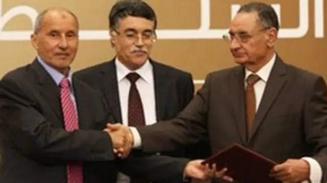 Мустафа Абдель Джаліль передає владу