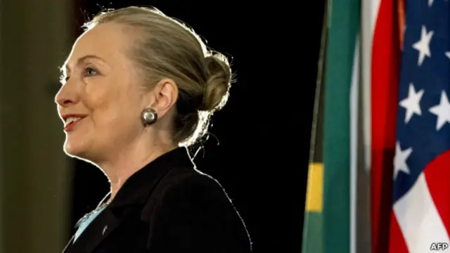 Menlu AS Hillary Clinton akan bertemu Presiden Turki untuk membahas krisis Suriah.