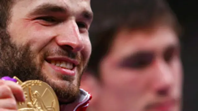 Mini yubka porno Almati