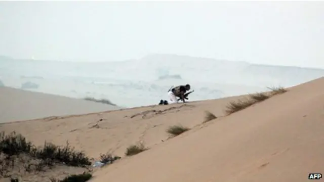 عدد كبير من الجماعات المسلحة تتخذمن سيناء ملاذا.