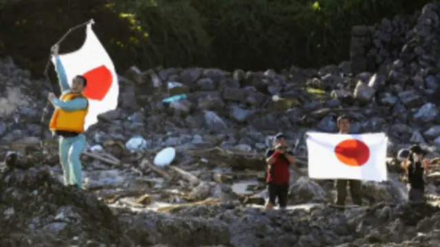 El pasado mes de agosto varios activistas japoneses llegaron a las islas y plantaron la bandera de su país.