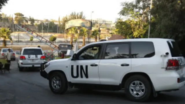 هناك انتقادات للأمم المتحدة لإخفاقها في إيصال المساعدات إلى معظم المناطق في سوريا.