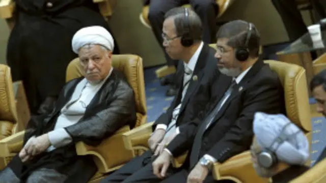 د دغې شورا غړي د مذهبي مشر له خوا له وتلو مذهبي، ټولنیزو او سیاسي څېرو ټاکل کېږي